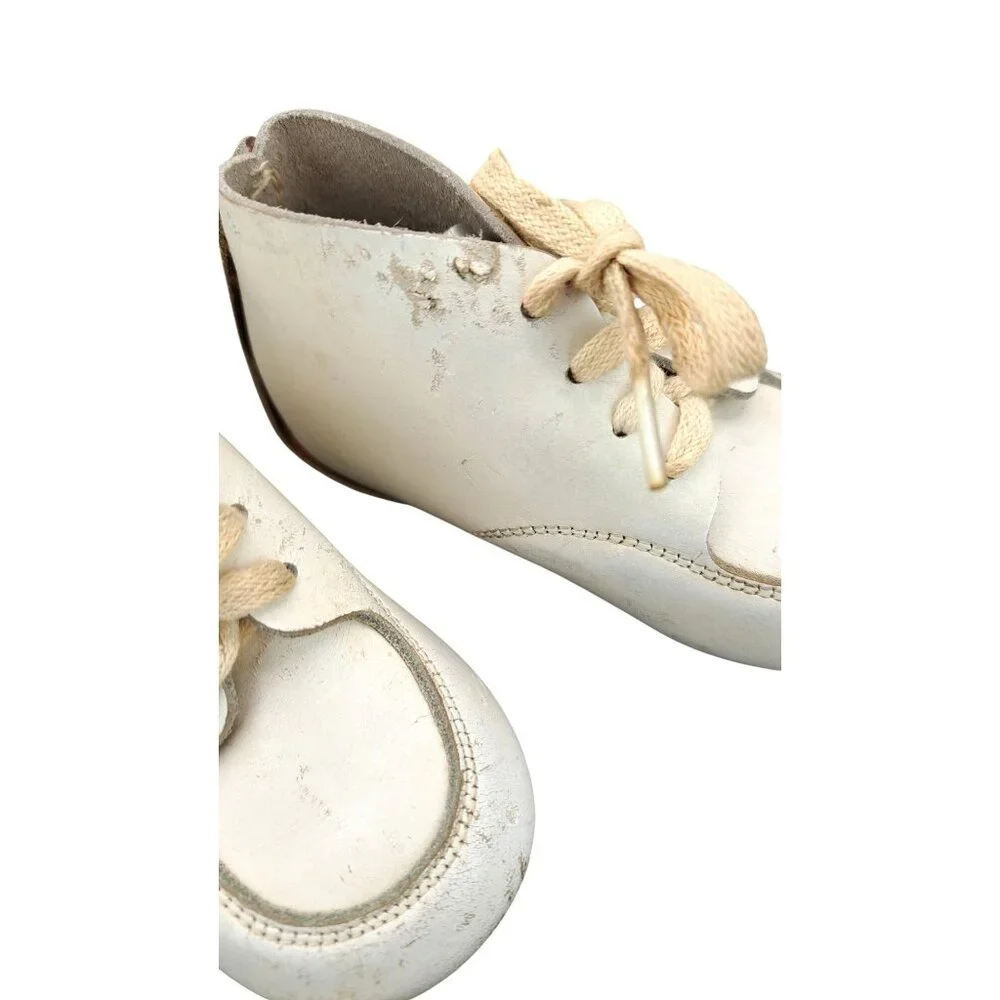 Vintage Baby Leather Lace Up Ankle Boots Shoes Cream Size 3.5 Hand Lasted Mocs